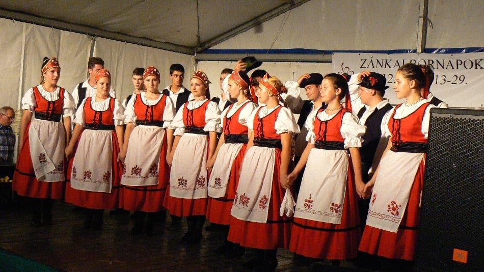 Tamota Néptáncegyüttes · Ártánd