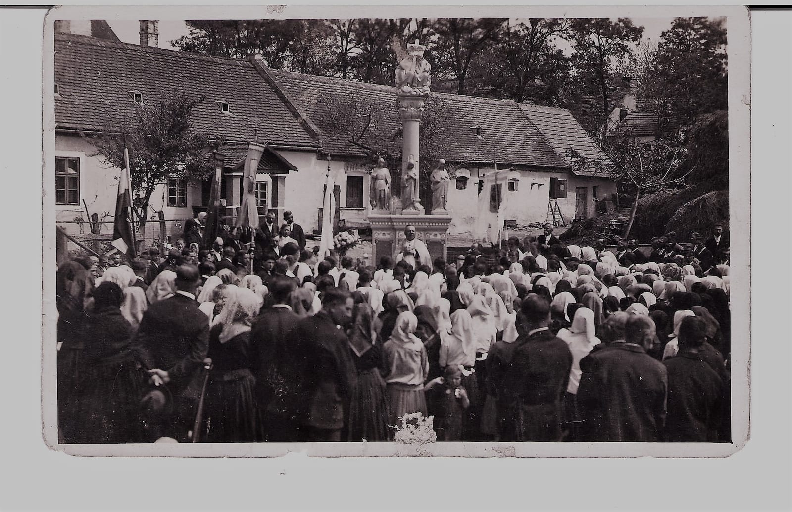 Szentgyörgyvár - Ünnepi körmenet · Szentgyörgyvár
