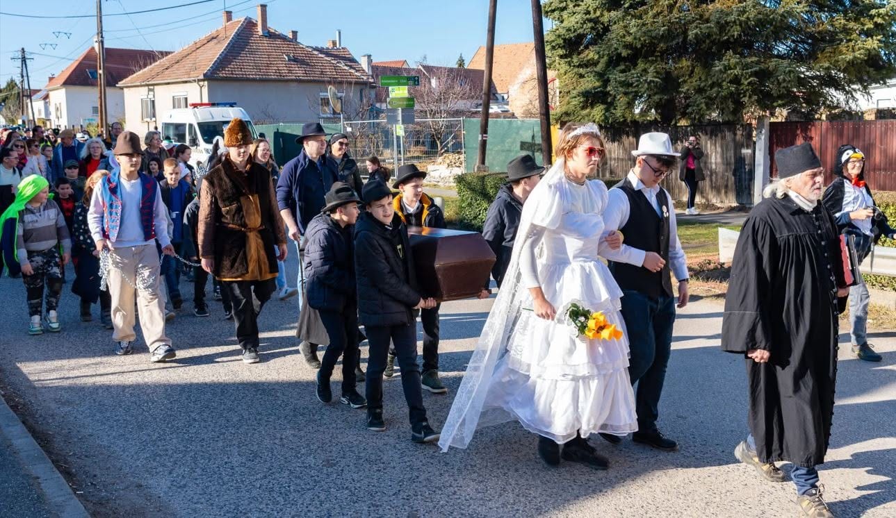 Farsang ma · Ágfalva