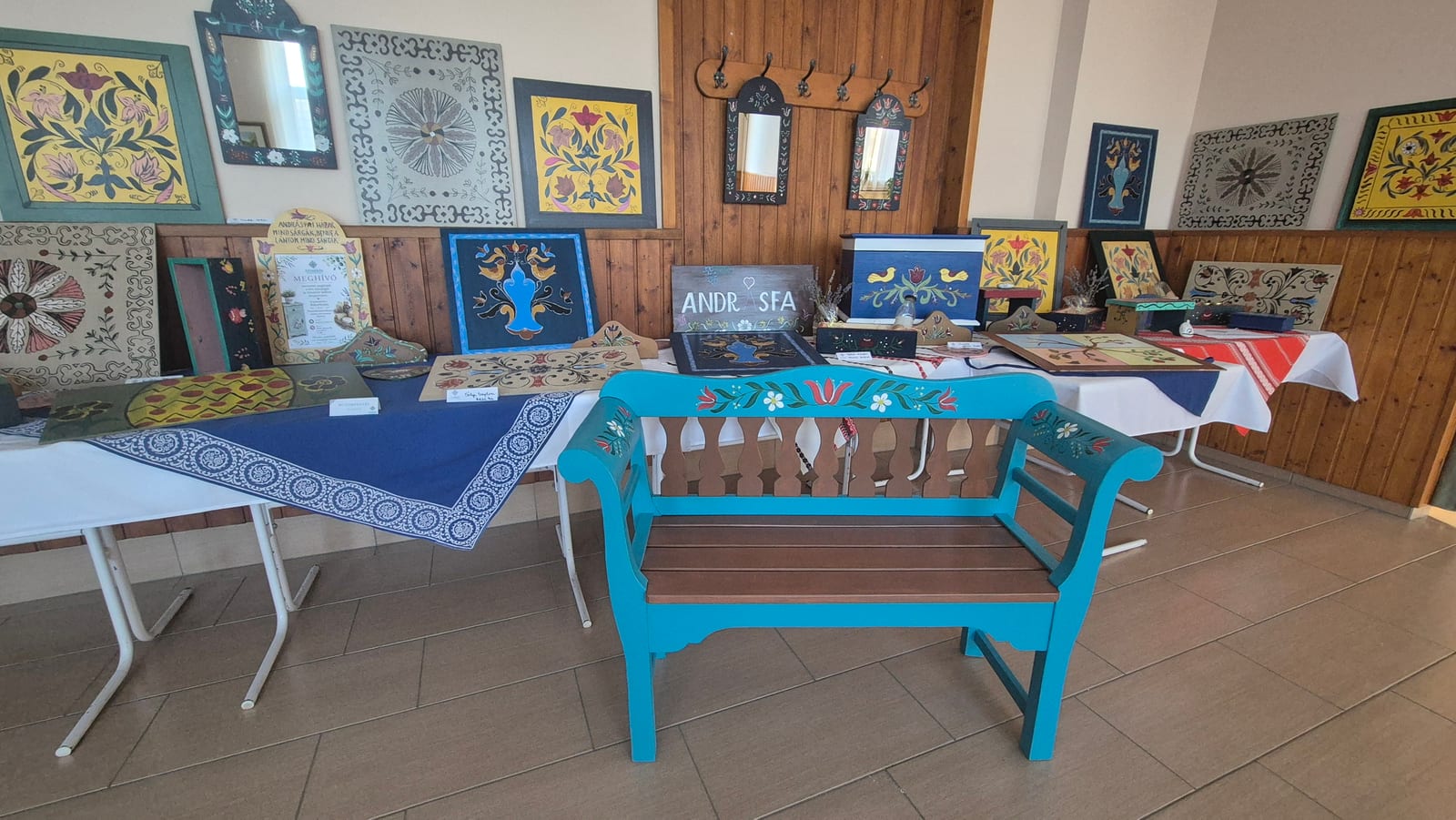 Bútorfestés kiállítás · Andrásfa