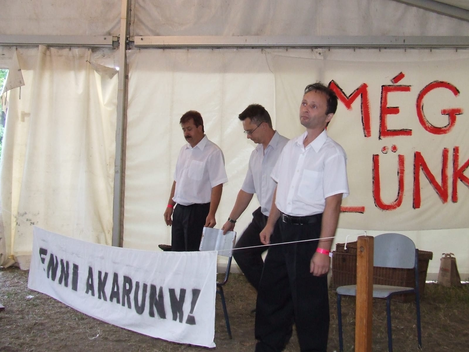 A nyílt tengeren · Mohács