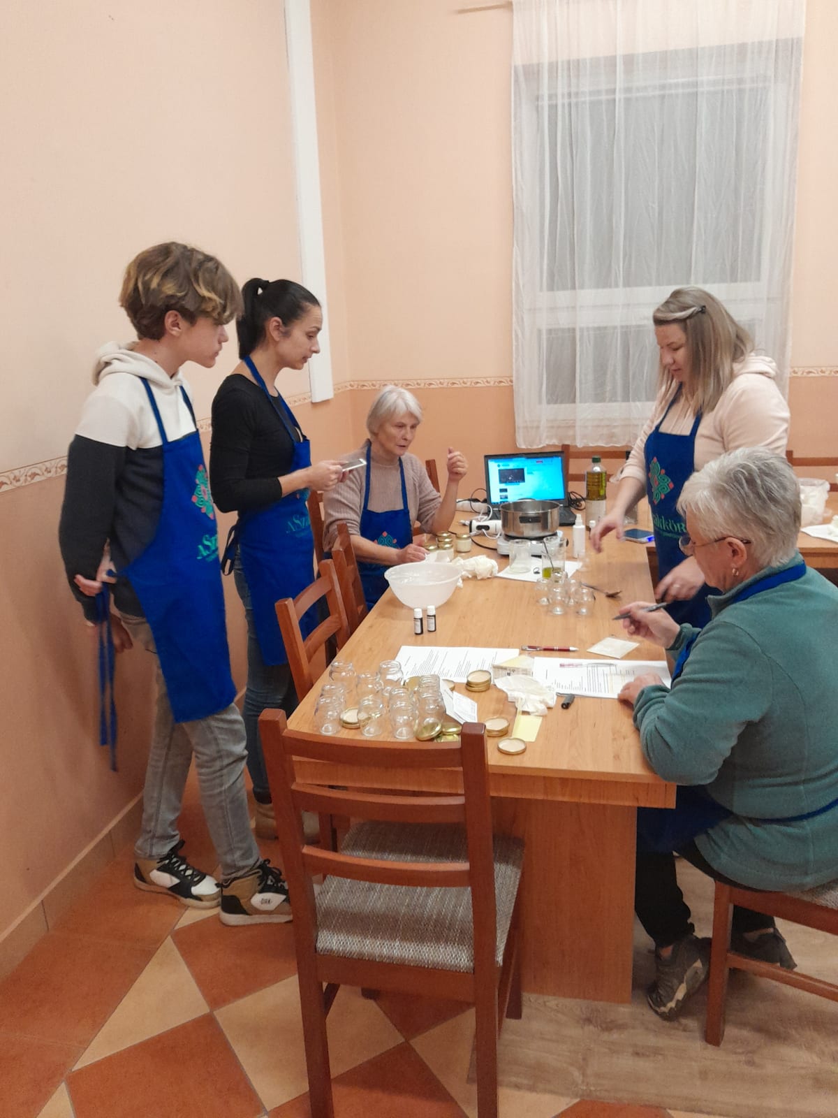 Natúrkozmetika szakkör · Petőmihályfa