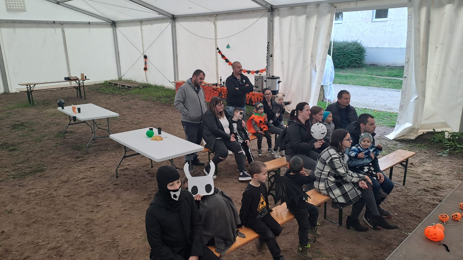 Halloweeni mozi · Pakod