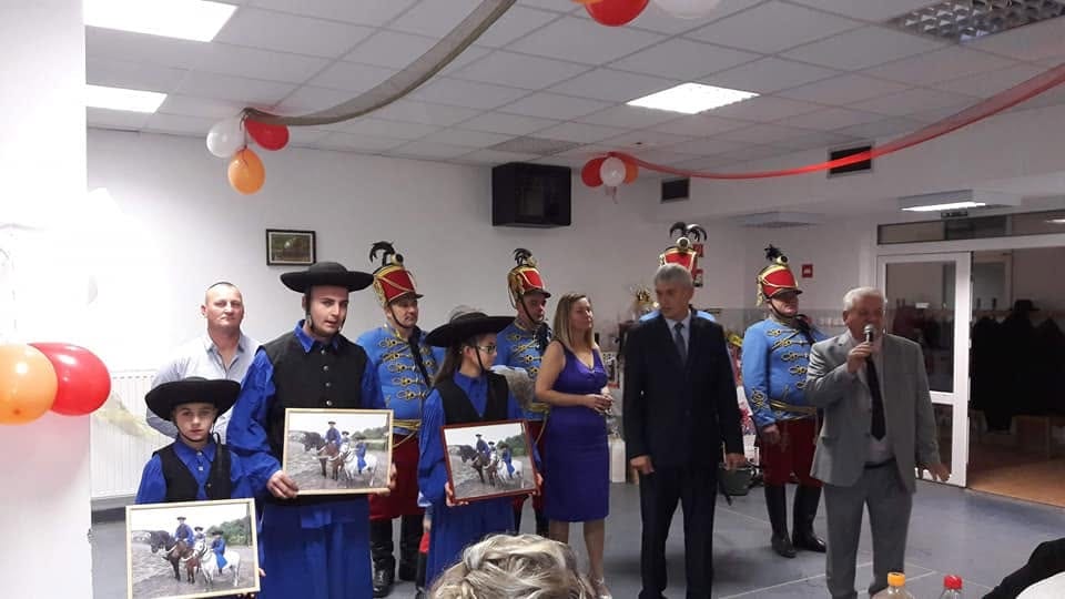 Balkányi Hagyományörző Lovas Egyesület · Balkány