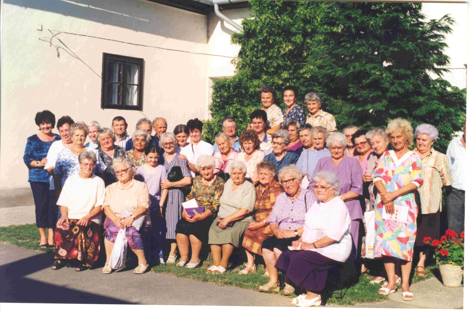 Kabai Nyugdíjas Klub csoportkép · Kaba