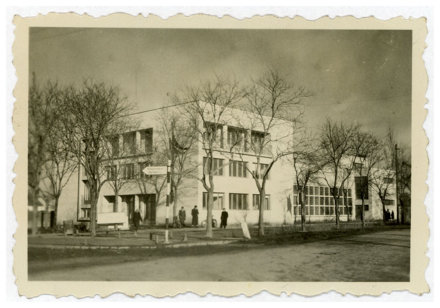 A hajdúszoboszló kultúrház (1950-es évek) · Hajdúszoboszló