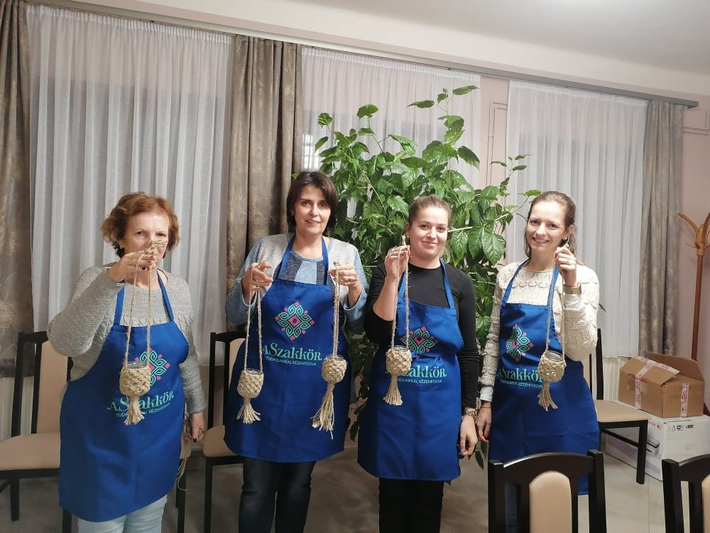 Makramé szakkör · Egyházasfalu